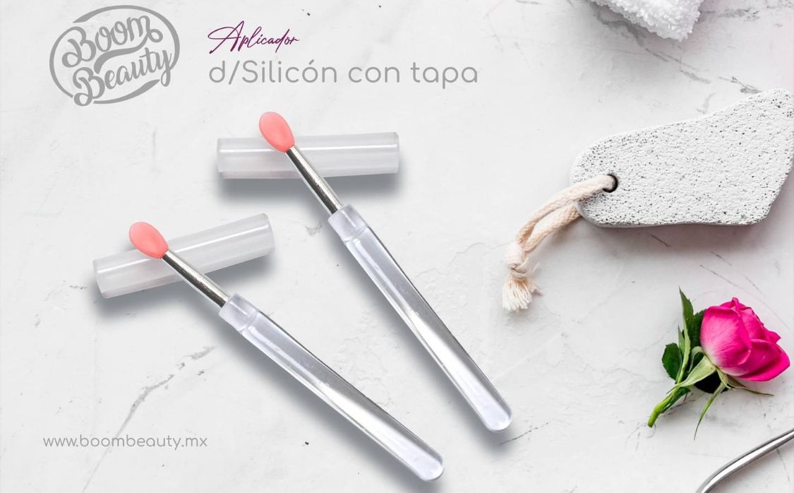 Aplicador de silicón con tapa