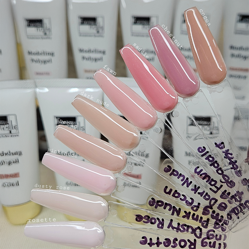 Modeling polygel Cocoa Fantasy Nails